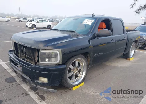 2007 Chevrolet Silverado 1500 Ls from USA, damaged, VIN 3GCEC13C27G552193
